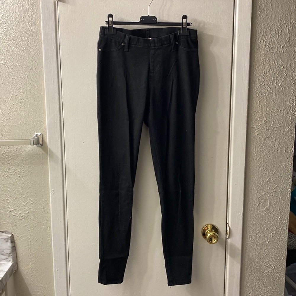 Black jeggings